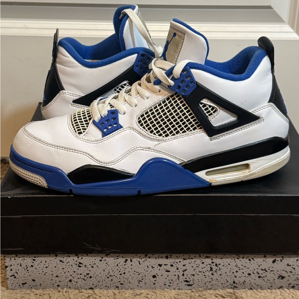 Size 11.5-Nike Jordan 4 Retro Motorsport Model 308497-117 Nice Retro Jordan
